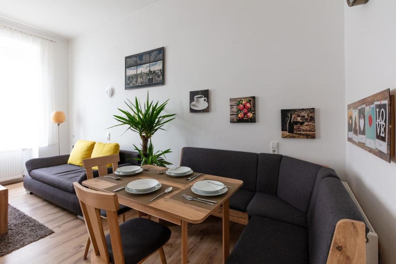 Sunny Renovated Apartment Close To Downtown Vienne Extérieur photo