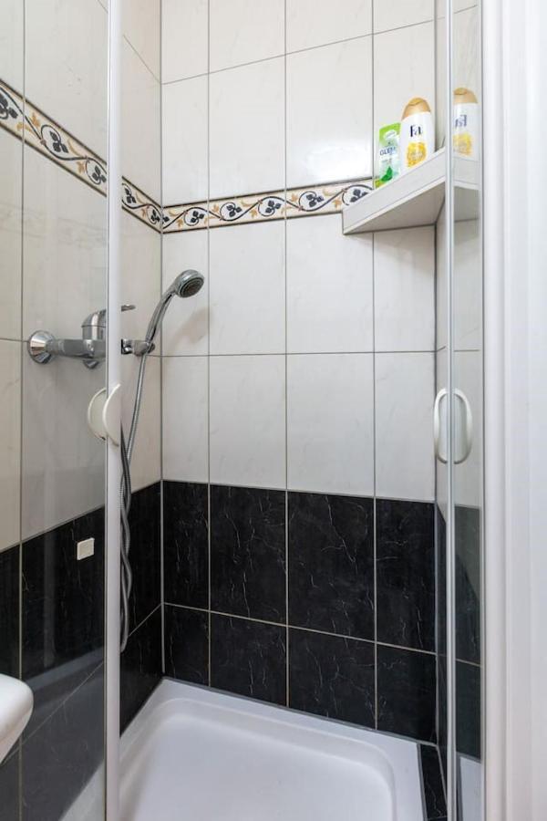Sunny Renovated Apartment Close To Downtown Vienne Extérieur photo